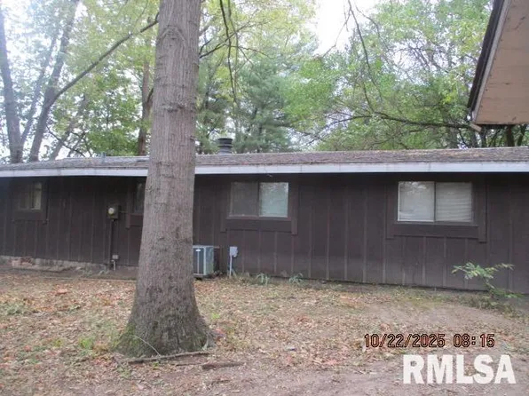 16304 N 2nd St, Chillicothe, IL 61523