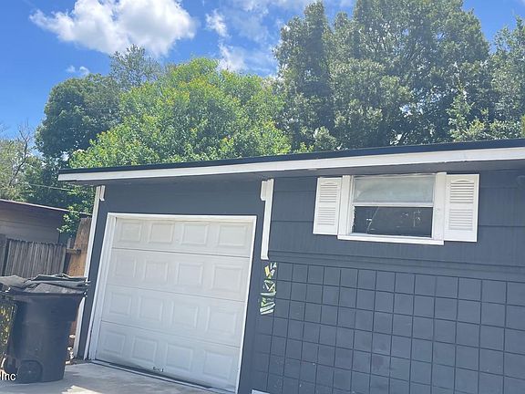 2nd image of 6750 SNOW WHITE Drive