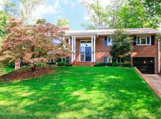 2305 N Stafford St, Arlington, VA 22207