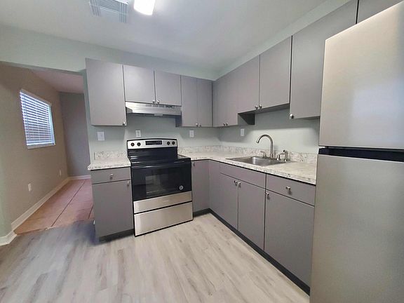 2nd image of 1315 E Louise Ave