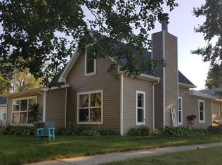 522 N 5th St, Winterset, IA 50273