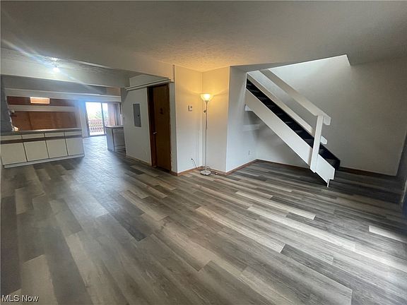 2nd image of 1595 Treetop Trl APT A