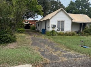 210 N Guadalupe St, Port Lavaca, TX 77979