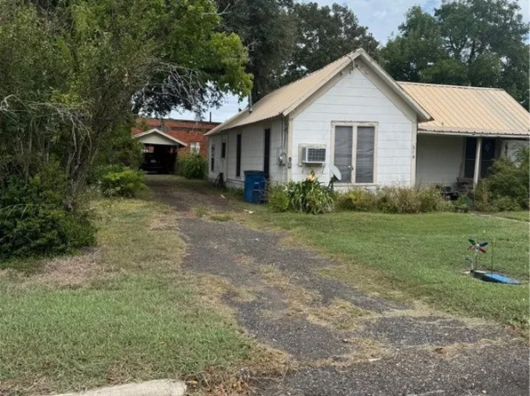 210 N Guadalupe St, Port Lavaca, TX 77979