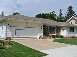 409 E 3rd St, Saint Ansgar, IA 50472