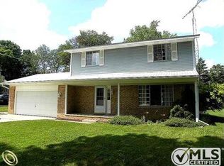 1941 E Davisburg Rd, Holly, MI 48442