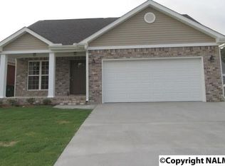547 Fontana Pl, Hartselle, AL 35640