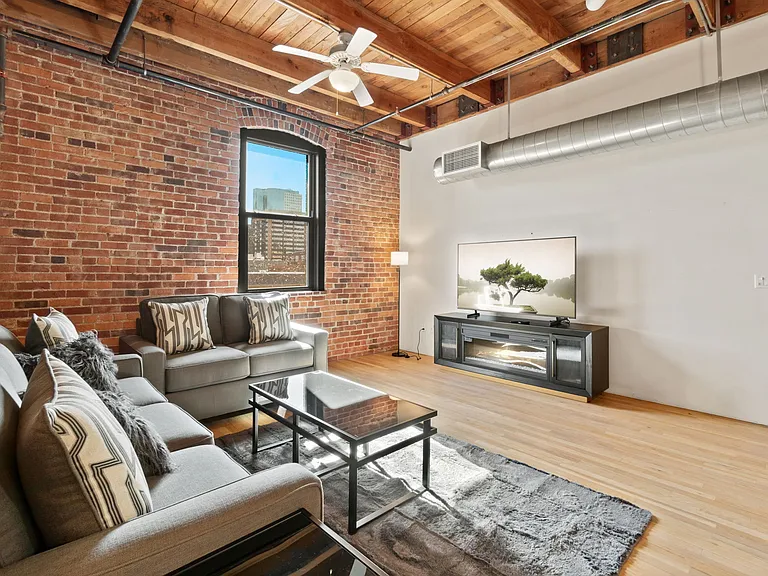 1801 Wynkoop St #510 — Photo 6