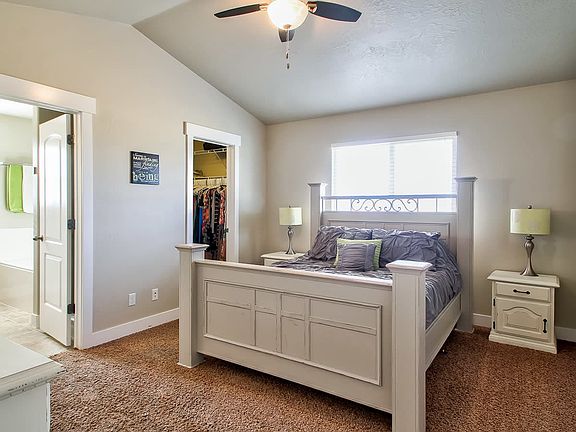 5th image of 38 E Blair Way