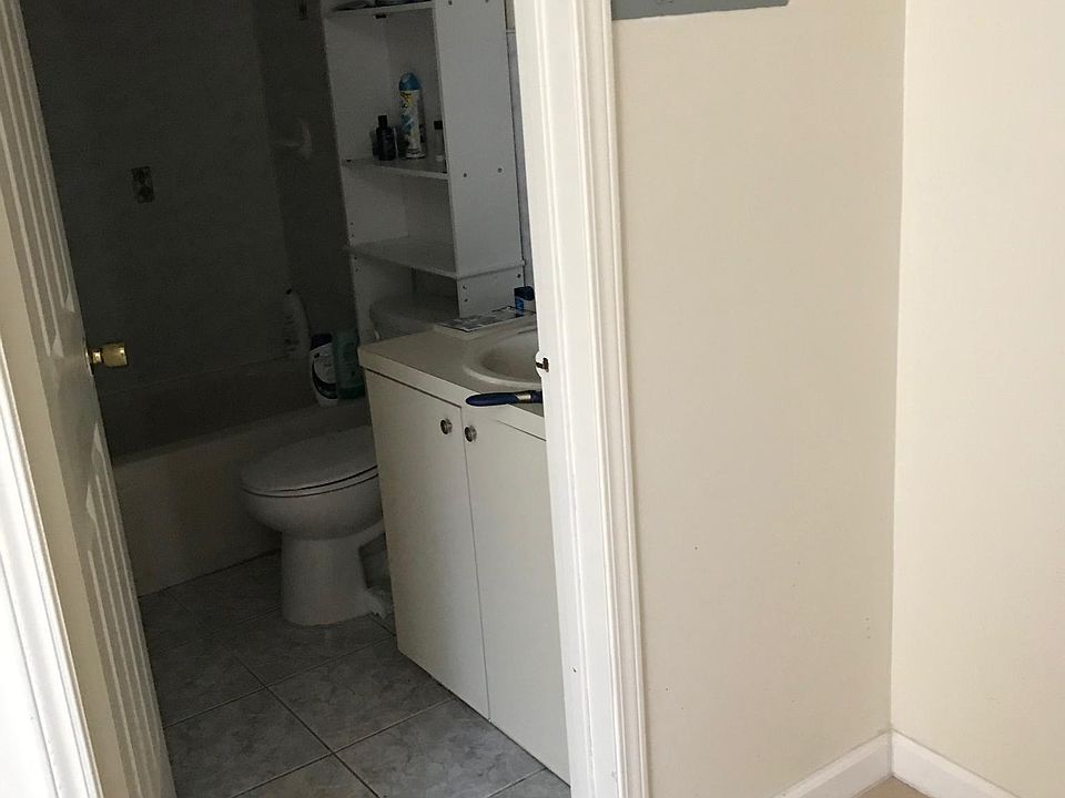 2nd image of 347 Hylan Blvd