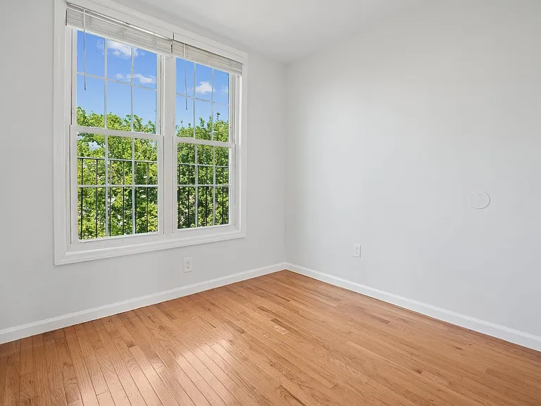 240.5 South St #4 — Photo 7