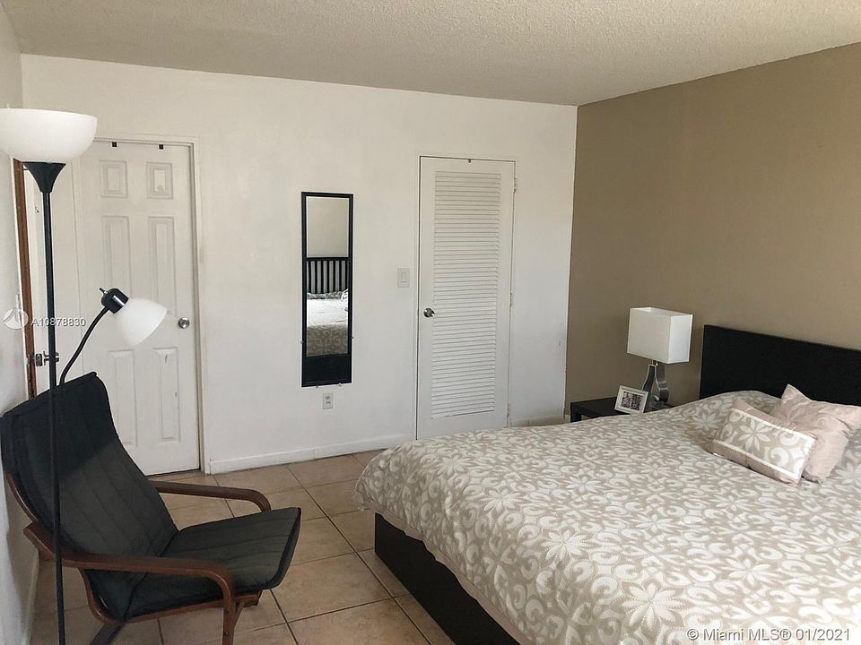 1st image of 4360 NW 79th Ave APT 1E