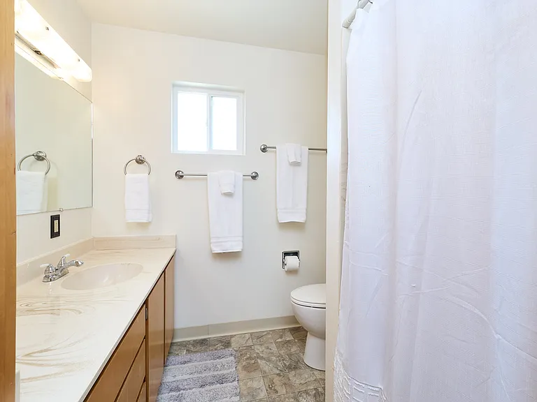 210 Daniels Dr #U — Photo 12