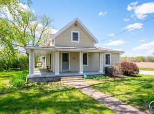 303 Walnut St, Rossville, KS 66533