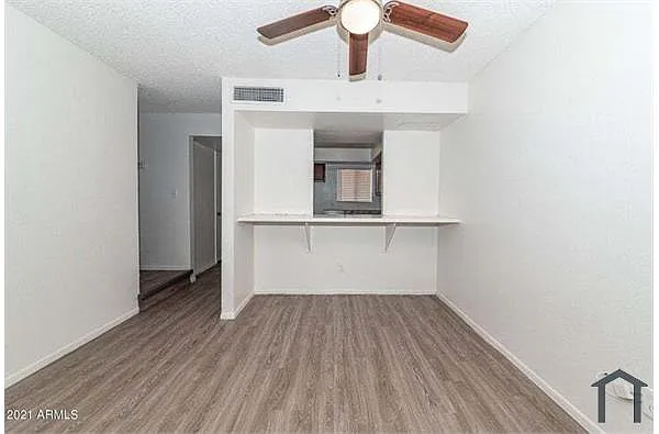 Building Photo - 2838 E Monte Cristo Ave #101
