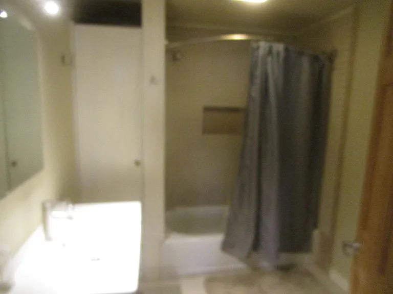 215 Benmont Ave — Photo 14