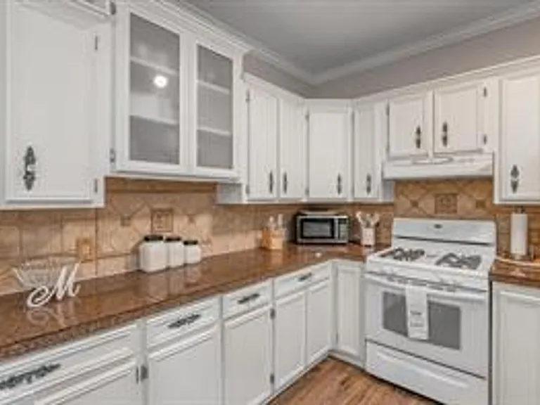 6339 Westwood Rd — Photo 8