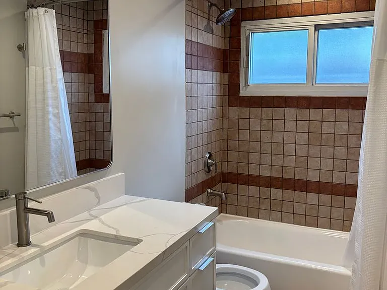 124 Rees St — Photo 13