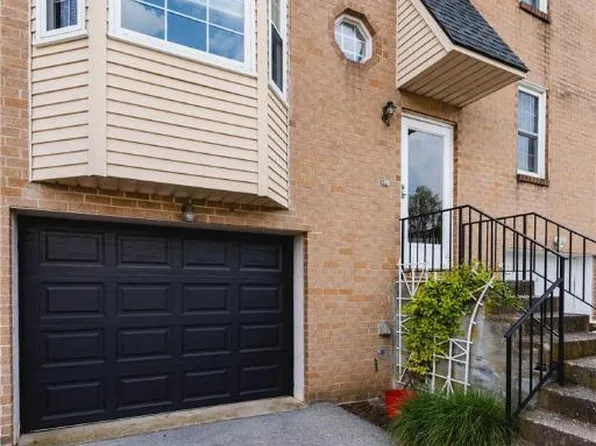 1418 Andrew Dr, Whitehall, PA 18052