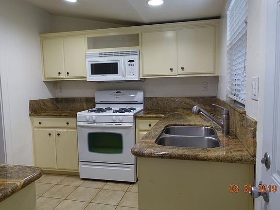 5th image of 5568 San Francisco Blvd #B