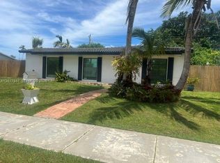 15821 SW 102nd Ct, Miami, FL 33157