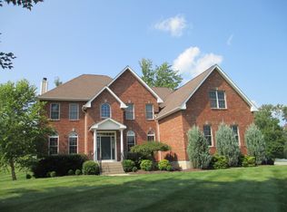 95 Country Club Rd, Hopewell Junction, NY 12533