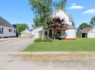207 N Elm St, Pesotum, IL