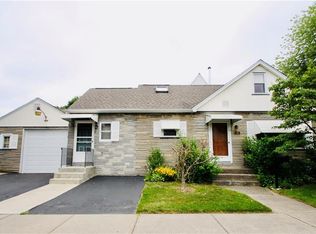 216 Barry Rd, Rochester, NY 14617