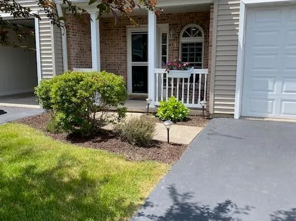 69 Parkland Dr, Clarks Summit, PA 18411