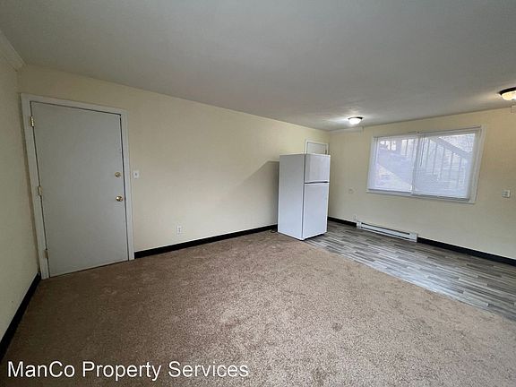4th image of 1027 S Paul Laurence Dunbar St #B