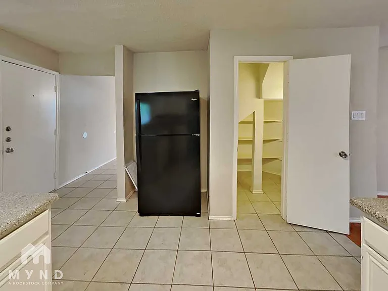 3205 Meadowview Dr — Photo 10