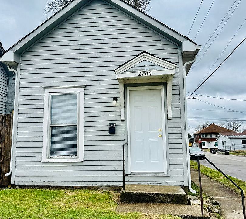1st image of 2200 Queen Ave
