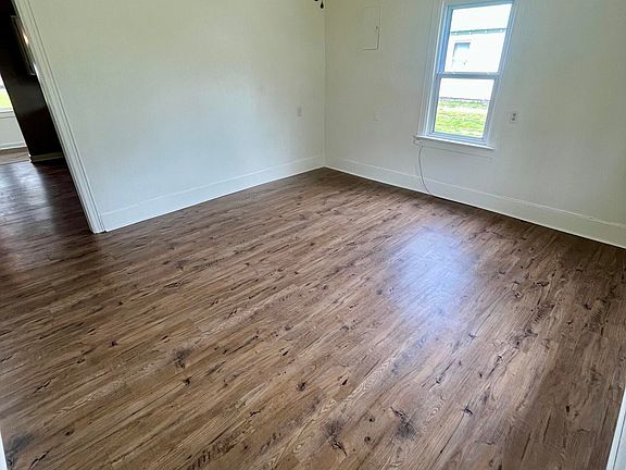 5th image of 1205 Julia Avenue