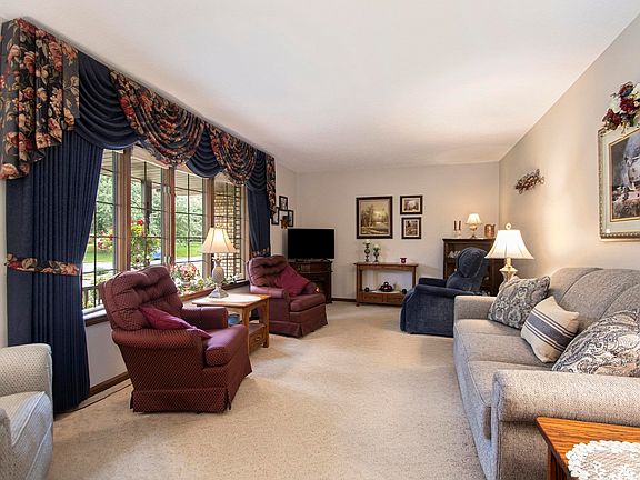 2nd image of 59290 Peppermint Dr