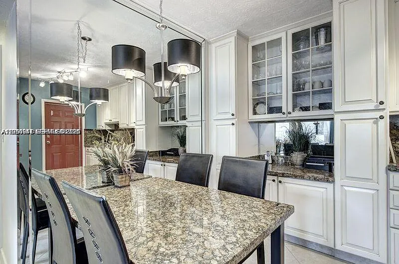 Pompano Place Condo — Photo 4