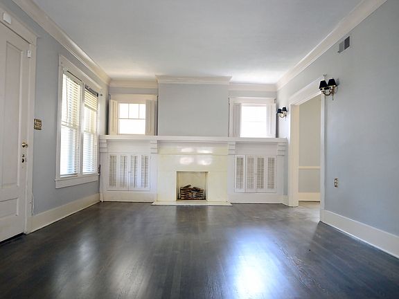 2nd image of 2399 Parkway Pl