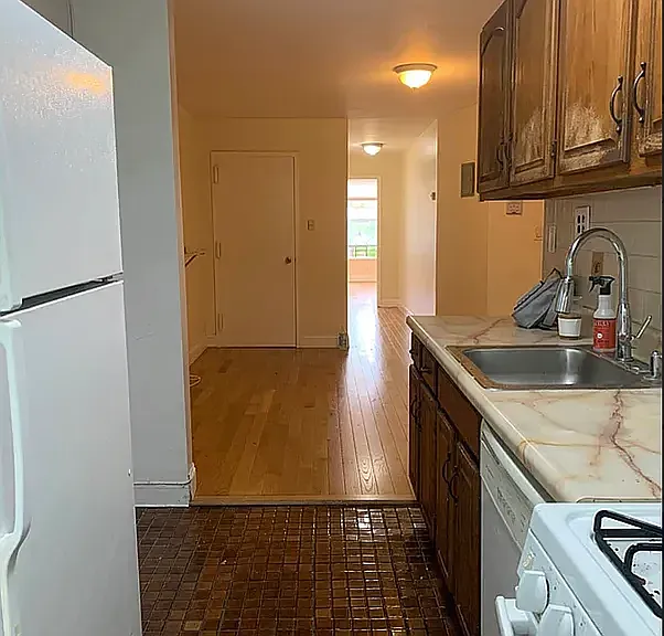 78 16th St #4R — Photo 10