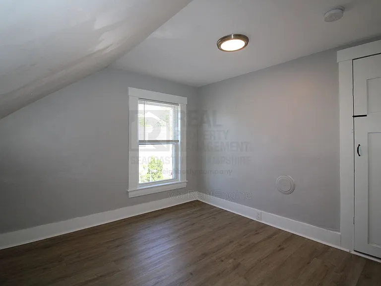 61 3rd St #201 — Photo 15