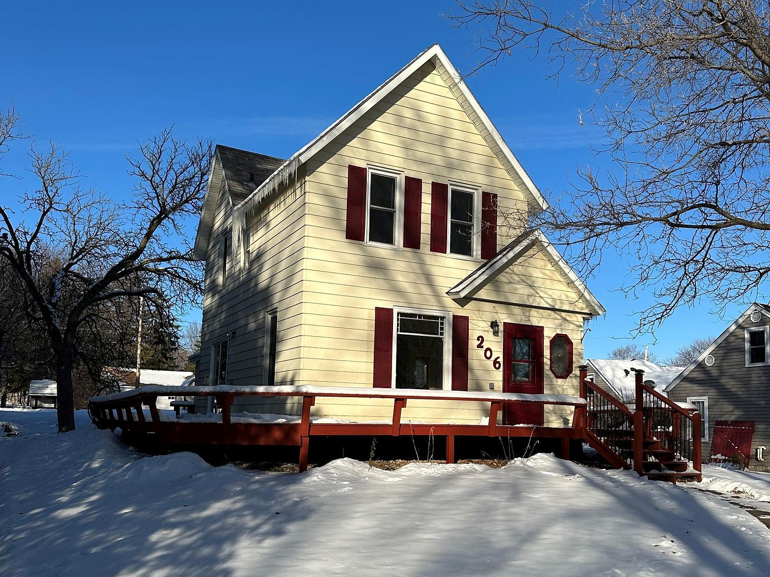 206 E Broadway St, Starbuck, MN 56381 Zillow