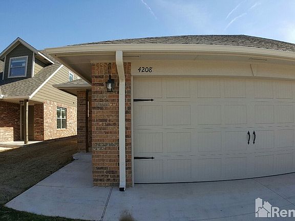 2nd image of 4208 Edinburg Way