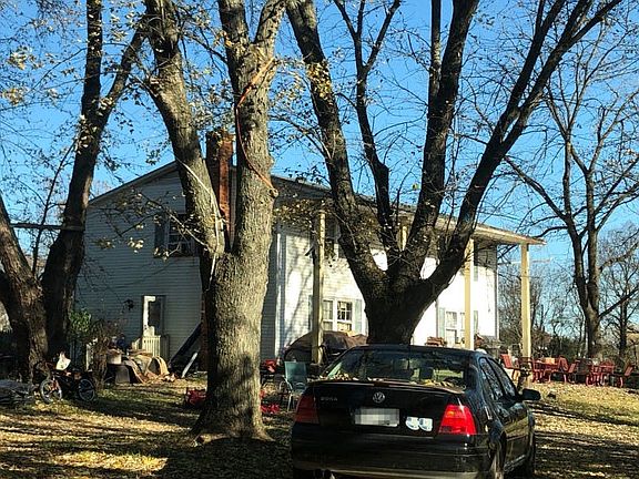3rd image of 38158 Nixon Rd