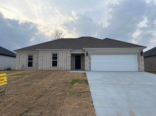 60 Green Timber Way, Vilonia, AR 72173