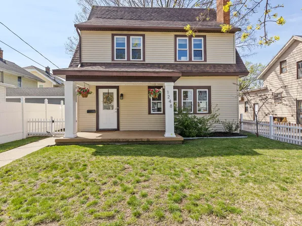 1248 Fisk Rd SE, Grand Rapids, MI 49506