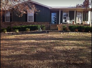 189 Cherokee Rd, Hendersonville, TN 37075