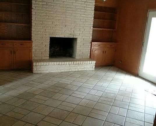 4th image of 9533 Ash Creek Dr