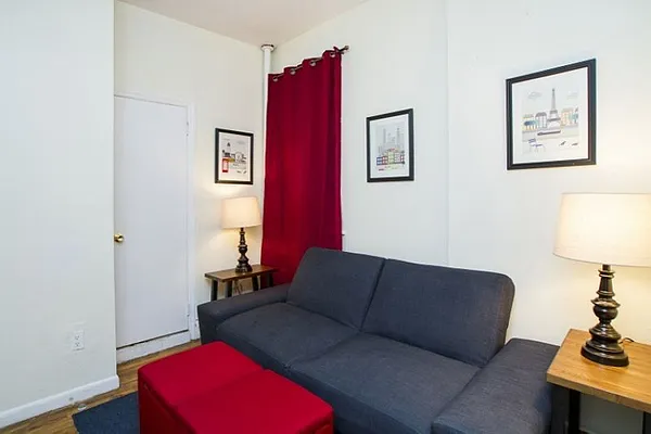 Rented by Eisenberg Exclusives | media 21