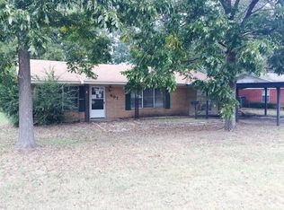 407 E Whelan St, Jefferson, TX 75657