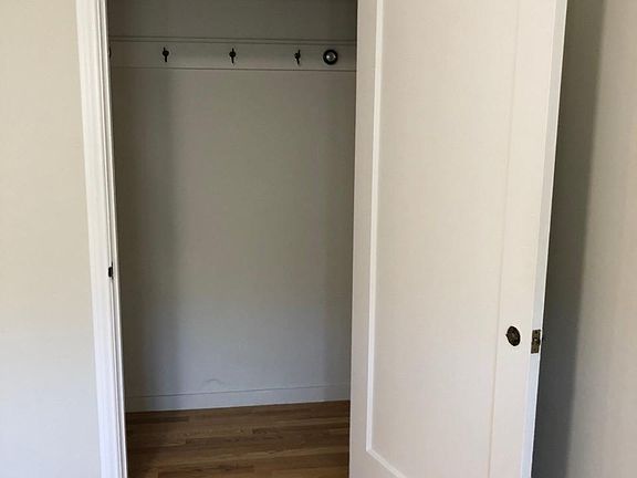 4th image of 2905 Van Ness Ave APT 301