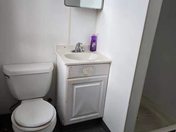 395 Palisade Avenue image 2 of 9