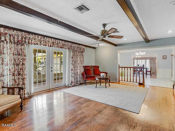 3rd image of 1500 Jasmine Dr